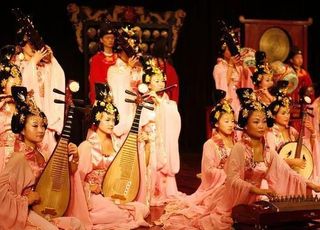 为何古人对从事音乐、歌舞的人抱有偏见，将她们与妓女归为一谈？（一）