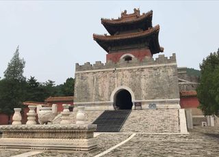 康熙的墓是怎么被盗的：村民