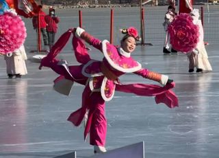 古人的冬天并不无聊：看戏