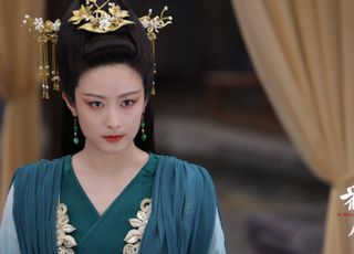 古装探案剧《花间令》：演员表现增色