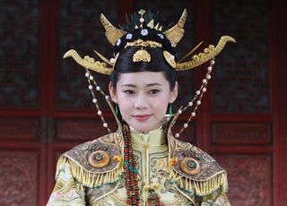 秋瓷炫《木府风云》：民族史诗中的智慧女主