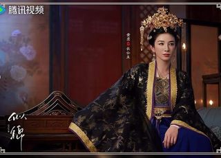 《似锦》长公主：黄奕的人生与事业
