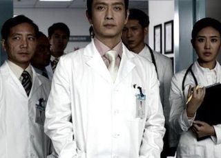 《医者仁心》触动人心的医者群像：关键事件三，钟立行去而复返