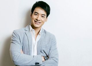 泰剧男主角阳光型男 Bie