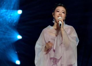 《歌手2025》单依纯的夺冠：观众与网友反响