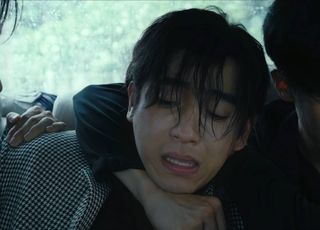 《余烬之上》兄弟悲歌：故事背景与主要人物