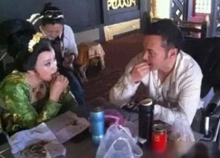 刘晓庆与毛戈平现状：岁月未改的情谊
