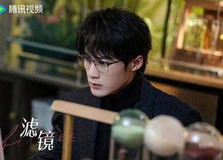 《滤镜》：男主的 “爱情修罗场”