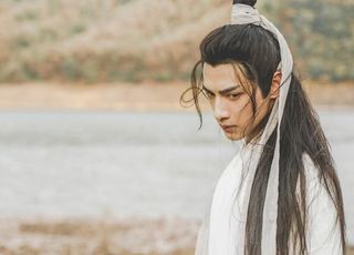 《香蜜沉沉烬如霜》罗云熙：白月光润玉的封神之路