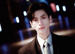 《半是蜜糖半是伤》罗云熙：霸总袁帅的甜蜜爱恋