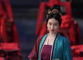 《似锦》角色塑造：二婶肖氏的多面呈现