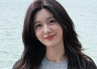 王子璇：演技与颜值并存的实力小花