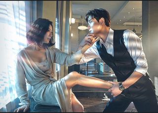 韩剧复仇爽剧《夫妻的世界》：婚姻背叛下的复仇漩涡