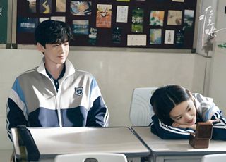 《难哄》深度解读：爱情、成长与救赎