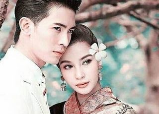 《同一片天空》：历史洪流中的爱情悲歌
